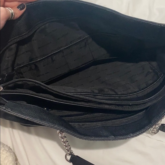 black Michael Kors handbag - Picture 3 of 3